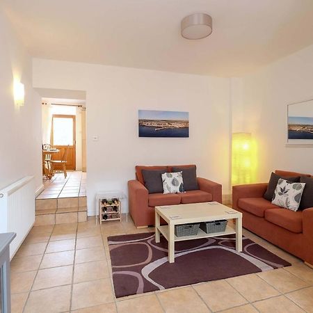 Sea Whisper- Lovely Home In Charming Village Pittenweem Exterior photo